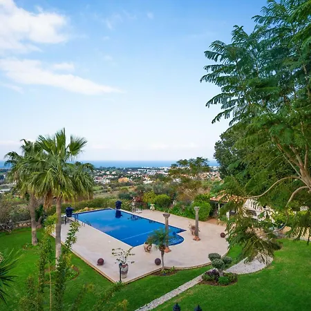 5-bedroom With Private Pool And Maid Service Lapithos (Northern Cyprus)