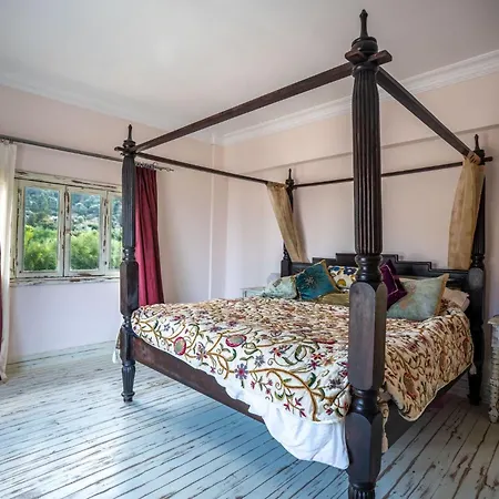 5-bedroom With Private Pool And Maid Service Вилла Лапитос