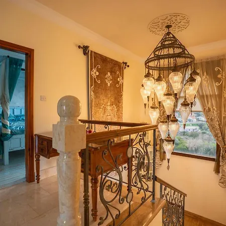 5-bedroom With Private Pool And Maid Service *