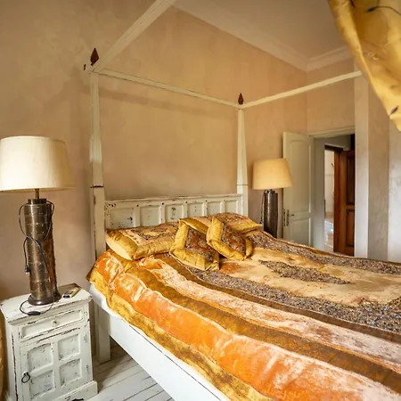 Вилла 5-bedroom With Private Pool And Maid Service