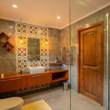 5-bedroom With Private Pool And Maid Service Вилла *