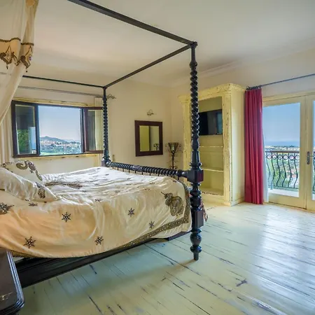 5-bedroom With Private Pool And Maid Service Villa