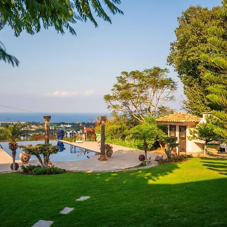 Villa 5-bedroom With Private Pool And Maid Service *